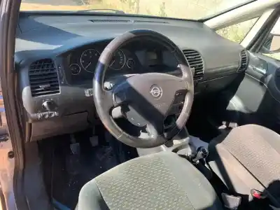 Veicolo di demolizione opel zafira a elegance dell'anno 2003 alimentato y22dtr