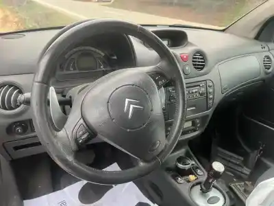 Veículo de Sucata citroen c2 vtr do ano 2004 alimentado kfv