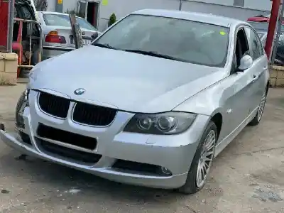 Veículo de Sucata BMW SERIE 3 BERLINA (E90) 320i do ano 2006 alimentado N46B20BG