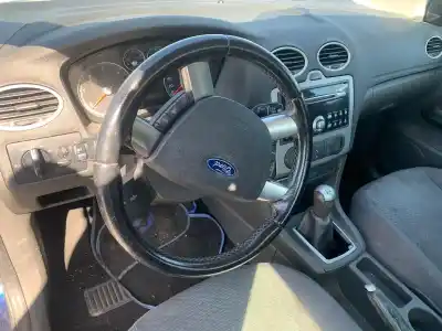 Sloopvoertuig ford focus berlina (cap) trend van het jaar 2005 aangedreven g8da