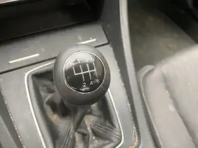 Veículo de Sucata audi a4 berlina (8e) 2.0 tdi 16v (103kw) do ano 2001 alimentado 