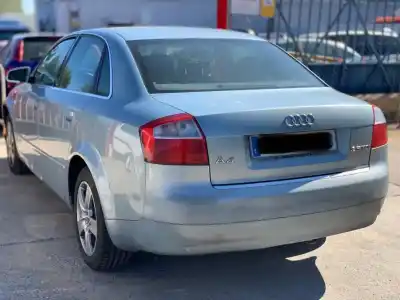 Veículo de Sucata audi a4 berlina (8e) 2.5 v6 24v tdi cat (aym) do ano 2002 alimentado aym