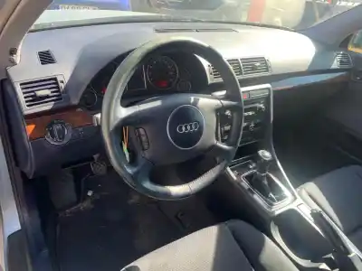 Veículo de Sucata audi a4 berlina (8e) 2.5 v6 24v tdi cat (aym) do ano 2002 alimentado aym