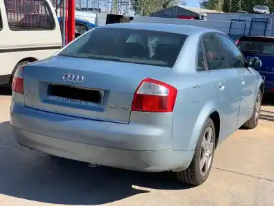 Veículo de Sucata audi a4 berlina (8e) 2.5 v6 24v tdi cat (aym) do ano 2002 alimentado aym