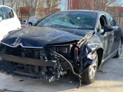 Veículo de Sucata citroen c5 berlina exclusive do ano 2008 alimentado rhr