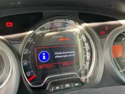 Veículo de Sucata citroen c5 berlina exclusive do ano 2008 alimentado rhr