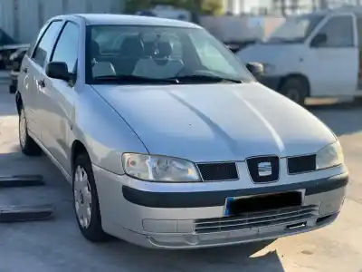 Veículo de Sucata SEAT IBIZA (6K1) Sport do ano 2001 alimentado AGR