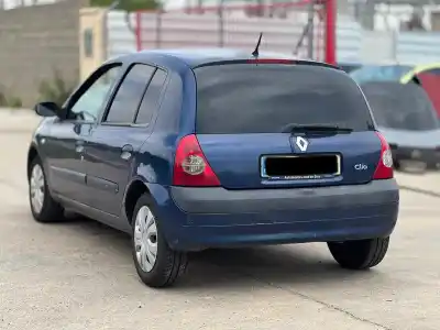 Sloopvoertuig renault                                            clio ii fase ii (b/cb0)                                                                                                                                                                                                                                    authentique                                                                                                                                                                                                                                                van het jaar 2003 aangedreven k9ka7