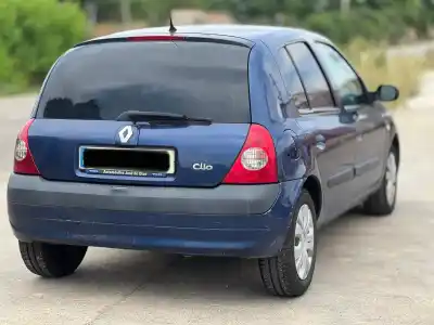 Sloopvoertuig renault                                            clio ii fase ii (b/cb0)                                                                                                                                                                                                                                    authentique                                                                                                                                                                                                                                                van het jaar 2003 aangedreven k9ka7