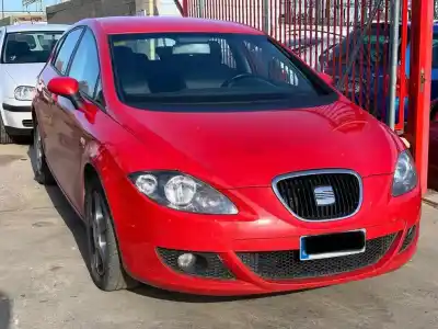 Veículo de Sucata SEAT LEON (1P1) Reference do ano 2006 alimentado BXE
