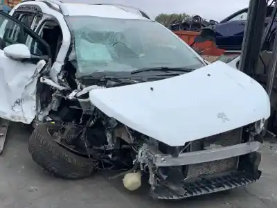 Véhicule à la ferraille peugeot 2008 (--.2013->) active de l'année 2015 alimenté bh02