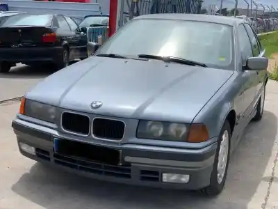 Veicolo di demolizione bmw serie 3 berlina (e36) 318tds dell'anno 2001 alimentato 174t1