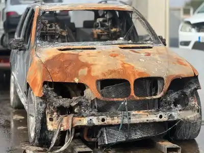 Veículo de Sucata bmw x5 (e53) 3.0d do ano 2007 alimentado m57n306d2