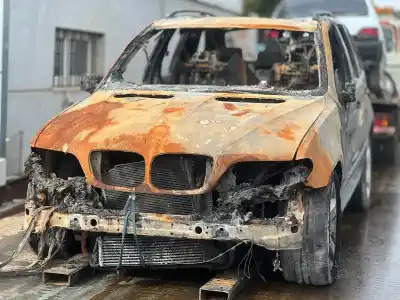 Veículo de Sucata bmw x5 (e53) 3.0d do ano 2007 alimentado m57n306d2