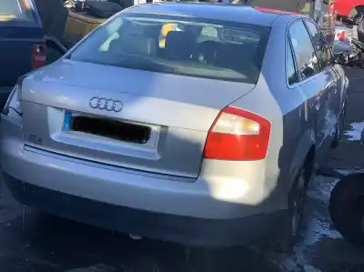 Scrapping Vehicle audi a4 b6 (8e2) 1.9 tdi of the year 2003 powered awx