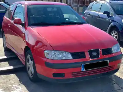 Veículo de Sucata SEAT IBIZA (6K1) Sport do ano 2001 alimentado AGR