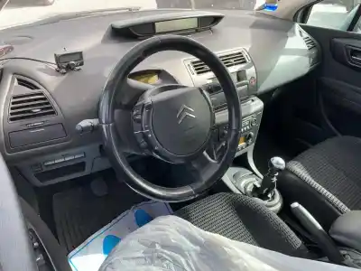 Veículo de Sucata citroen c4 berlina exclusive do ano 2005 alimentado rhr