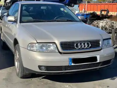 Veicolo di demolizione audi a4 berlina (b5) 1.9 tdi dell'anno 2000 alimentato ajm