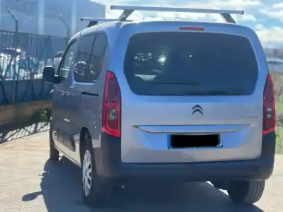 Veículo de Sucata citroen berlingo feel m do ano 2023 alimentado yh01