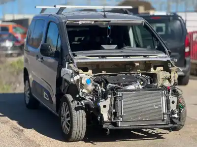 Veículo de Sucata citroen berlingo feel m do ano 2023 alimentado yh01