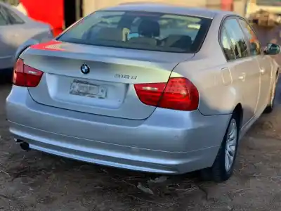 Veículo de Sucata BMW SERIE 3 BERLINA (E90) 318d do ano 2009 alimentado N47D20C