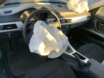 Veículo de Sucata bmw serie 3 berlina (e90) 318d do ano 2009 alimentado n47d20c