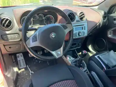 Veículo de Sucata alfa romeo mito (145) distinctive do ano 2009 alimentado 955a3000