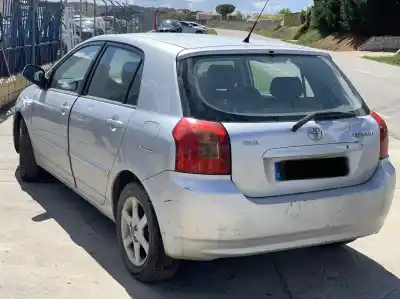 Veicolo di demolizione toyota corolla (e12) 2.0 d-4d linea terra berlina dell'anno 2003 alimentato 1cdftv