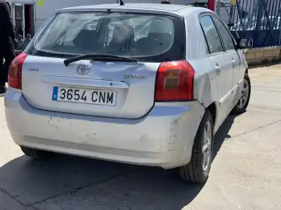 Veicolo di demolizione toyota corolla (e12) 2.0 d-4d linea terra berlina dell'anno 2003 alimentato 1cdftv