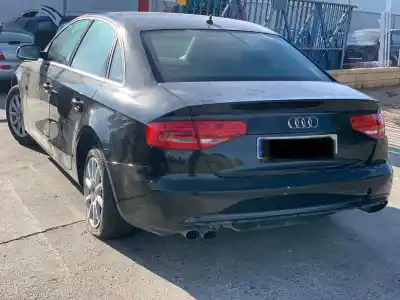 Veicolo di demolizione audi a4 berlina (b8) básico dell'anno 2015 alimentato cglc