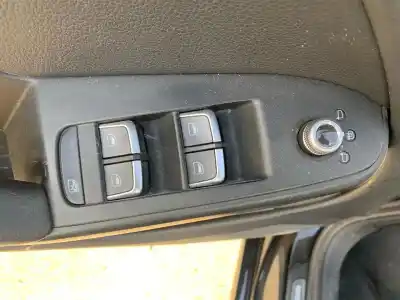 Veicolo di demolizione audi a4 berlina (b8) básico dell'anno 2015 alimentato cglc