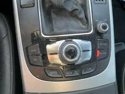 Veicolo di demolizione audi a4 berlina (b8) básico dell'anno 2015 alimentato cglc