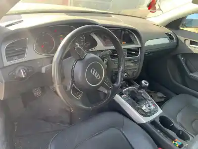 Veicolo di demolizione audi a4 berlina (b8) básico dell'anno 2015 alimentato cglc