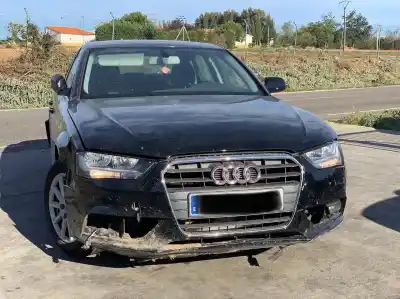 Veicolo di demolizione audi a4 berlina (b8) básico dell'anno 2015 alimentato cglc