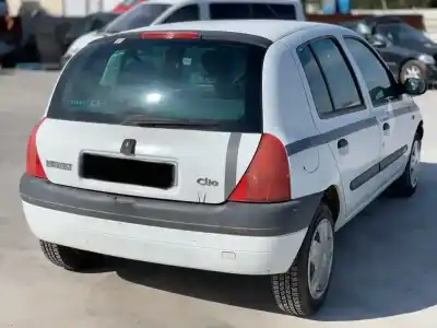 Veicolo di demolizione renault clio ii fase i (b/cbo) 1.2 dell'anno 2000 alimentato d7fd7