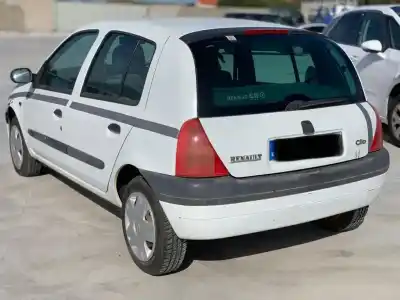 Veicolo di demolizione renault clio ii fase i (b/cbo) 1.2 dell'anno 2000 alimentato d7fd7
