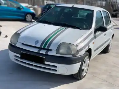 Veicolo di demolizione renault clio ii fase i (b/cbo) 1.2 dell'anno 2000 alimentato d7fd7
