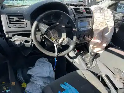 Sloopvoertuig volkswagen golf v berlina (1k1) conceptline (e) van het jaar 2005 aangedreven bkc