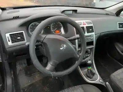 Veicolo di demolizione peugeot 307 (s1) xs dell'anno 2001 alimentato nfu