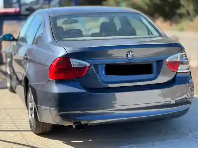 Veículo de Sucata BMW SERIE 3 BERLINA (E90) 320i do ano 2006 alimentado N46B20B