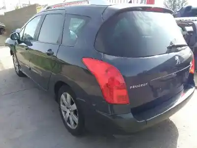 Sloopvoertuig peugeot 308 sw envy van het jaar 2001 aangedreven 9hr