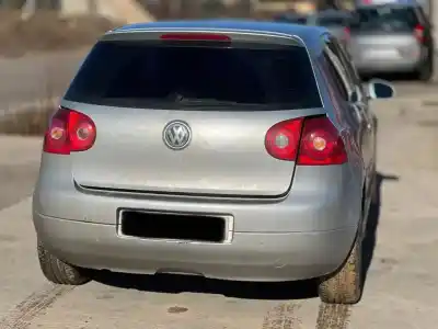 Sloopvoertuig volkswagen golf v berlina (1k1) conceptline (e) van het jaar 2004 aangedreven bag