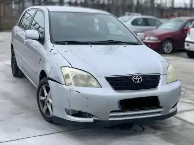 Veículo de Sucata toyota corolla (e12) 2.0 d-4d linea sol berlina do ano 2003 alimentado 1cdftv