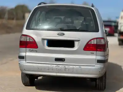 Vehicul casat ford galaxy (vy) ambiente al anului 2003 alimentat auy