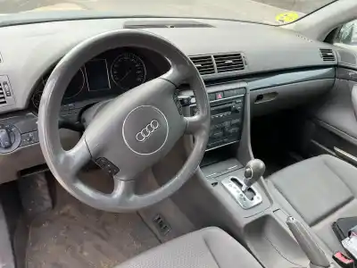 Veículo de Sucata audi a4 berlina (8e) 2.4 v6 30v cat (bdv) do ano 2003 alimentado bdv