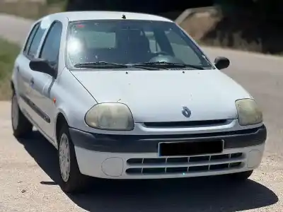 Здавання транспортного засобу renault clio ii fase i (b/cbo) 1.2 року 1998 потужний d7f720