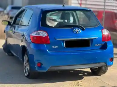 Veículo de Sucata TOYOTA AURIS Edition do ano 2001 alimentado 1ZRFAE