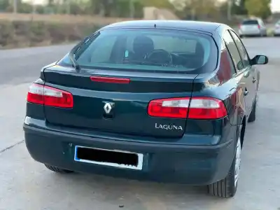 Véhicule à la ferraille renault laguna ii (bg0) authentique de l'année 2004 alimenté k4m7