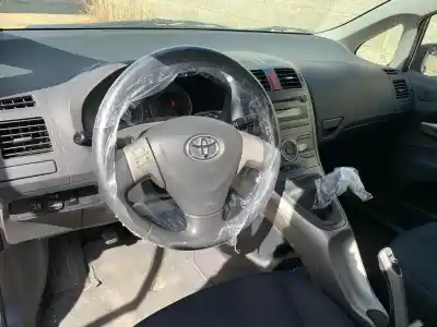 Veículo de Sucata toyota auris active do ano 2009 alimentado 1nrfe