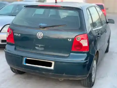 Veículo de Sucata volkswagen polo (9n1) trendline do ano 2002 alimentado aua